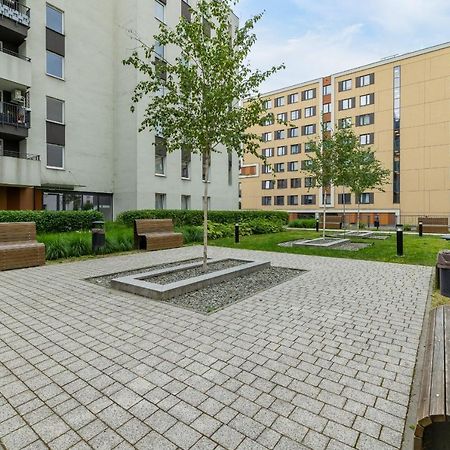 Osiedle Avia Family Apartment In Krakow With Balcony By Noclegi Renters Bagian luar foto