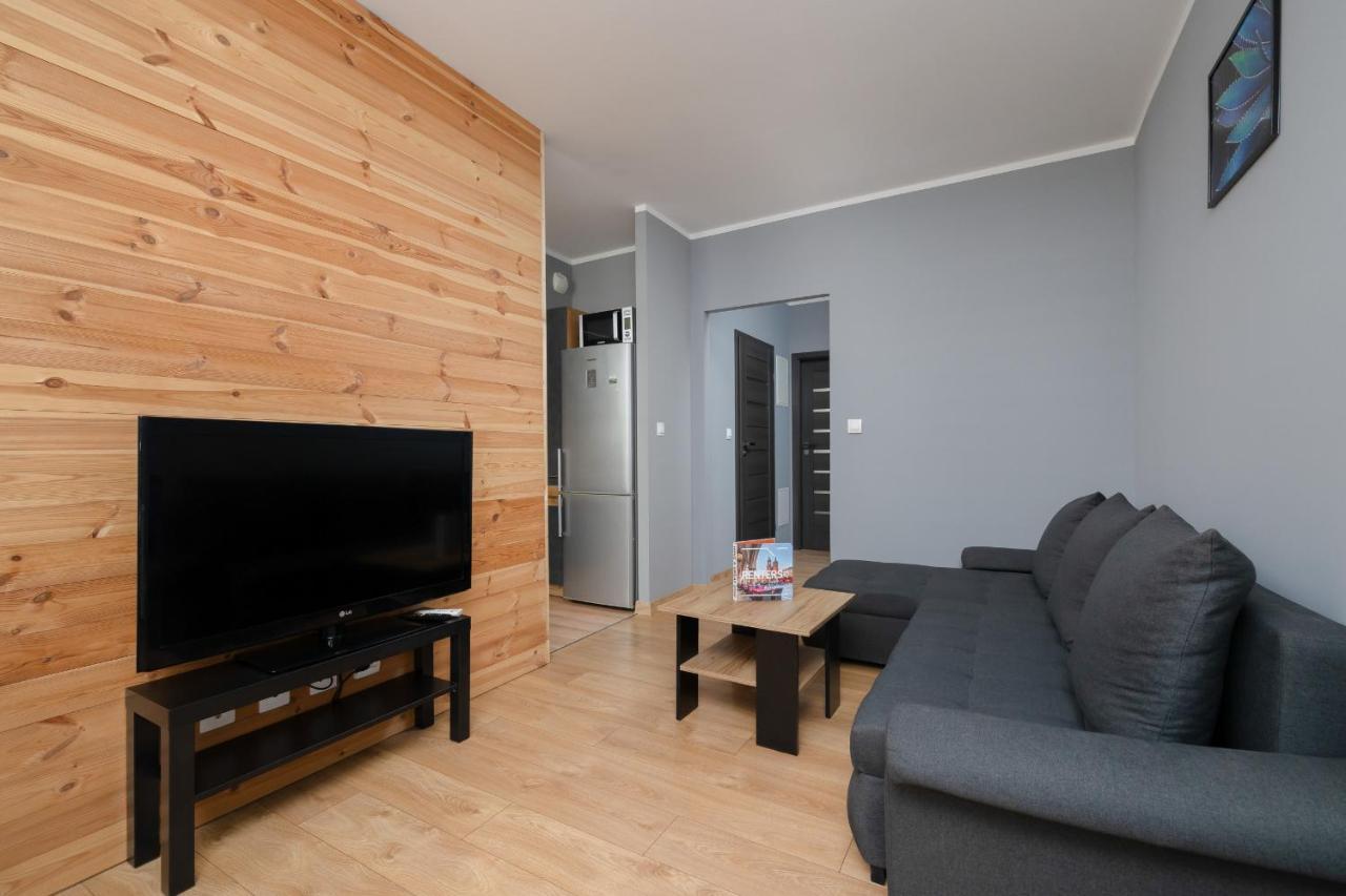 Osiedle Avia Family Apartment In Krakow With Balcony By Noclegi Renters Bagian luar foto